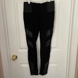 Arden B. black leggings w/leather detail